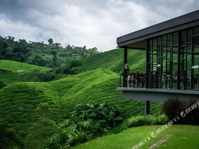 Kea Valley Hotel Apartment - Image 1