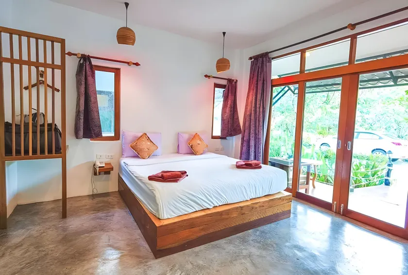 Ruean Thai Nai Bang by PANSAK Resort - Image 1