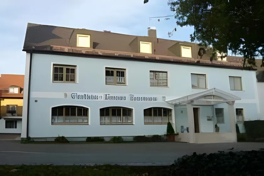 Hotel Pension Fleischmann - Image 1
