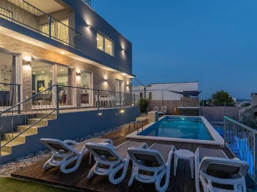 Villa Hedonist - Image 1
