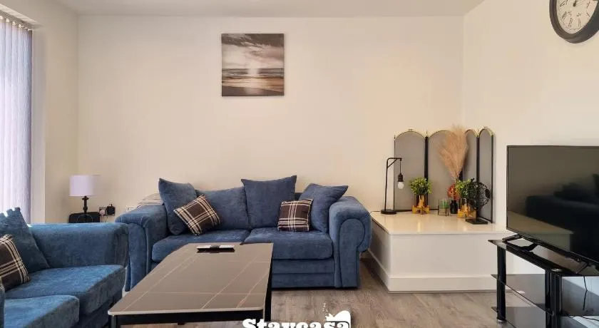 Noor Garden Co-Living - Private Room Self-Cater - Image 1