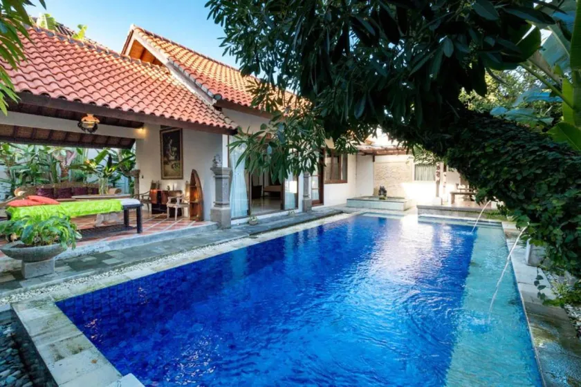 Super OYO Capital O Coconut Suite Jimbaran - Image 1