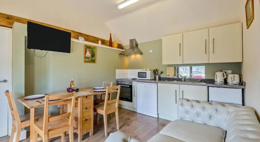 2 Bed in Hastingleigh oc-c36343 - Image 1