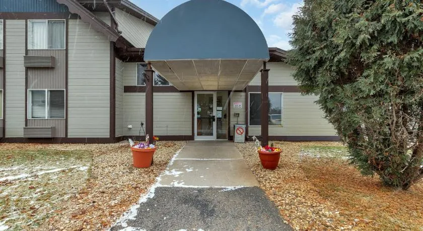 2 bedroom 5 minutes from Grand View - Image 1