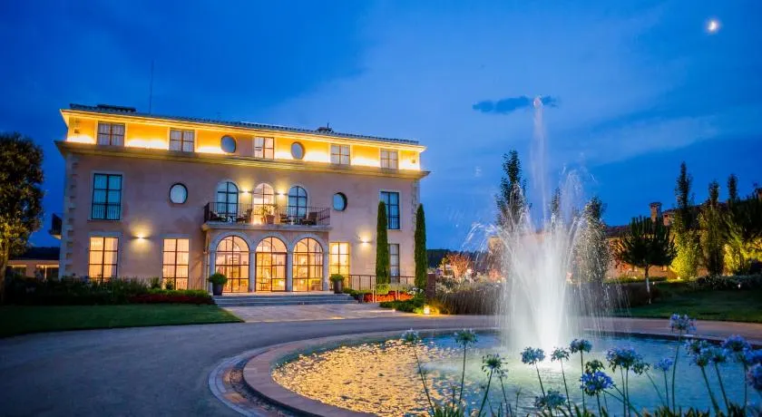 Casa Anamaria Hotel - Image 1