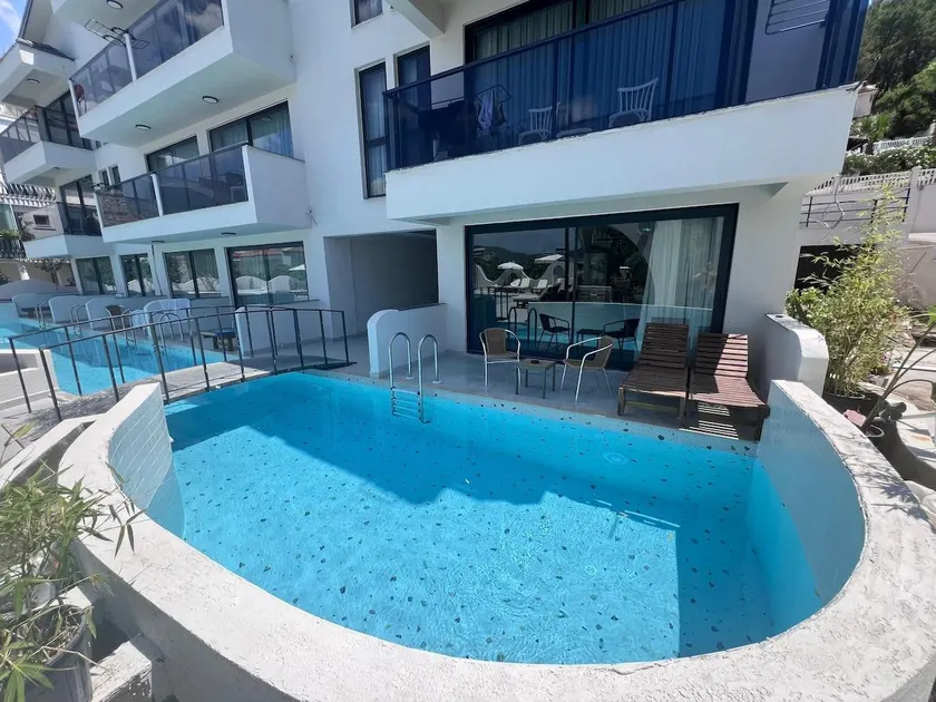 Luxury with private pool - Image 1
