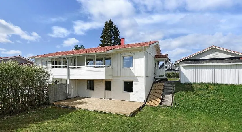 Guestly Homes - 4BR Villa with 2 Showers - Image 1