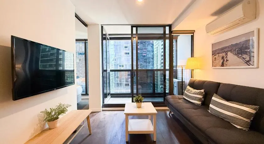 Modern Luxe Chic 2BR Near Southern Cross Station - Image 1