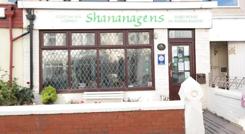 Shananagens Guesthouse - Image 1