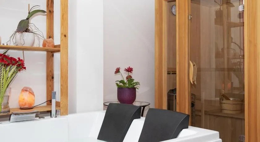 Ragaraja private suite & SPA - Image 1