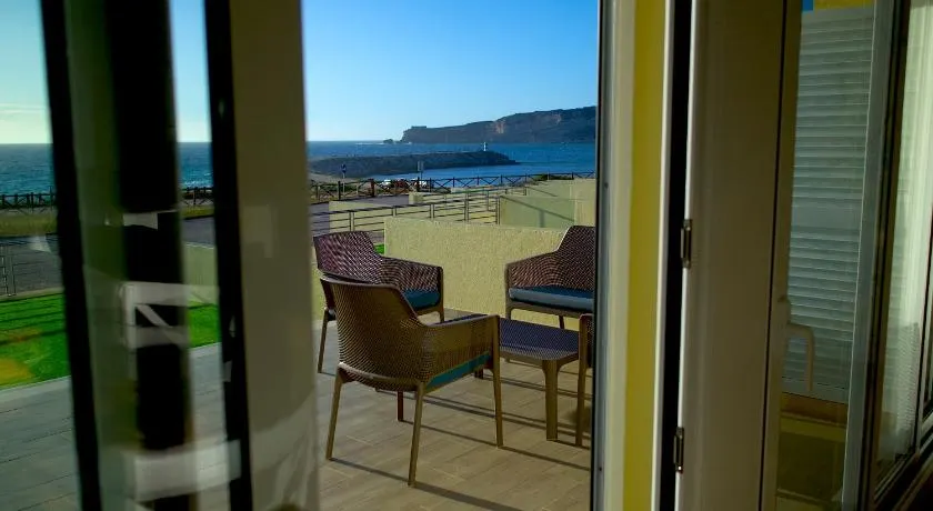 Resort Holidays Nazaré - Image 1