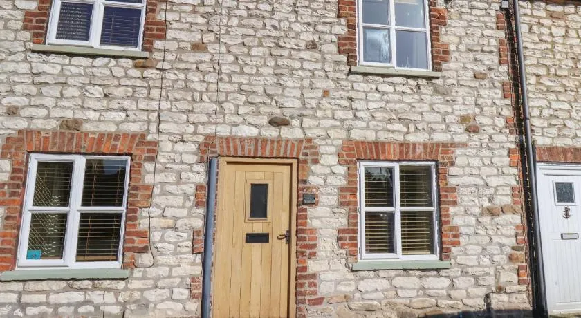Seashell Cottage - Image 1
