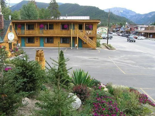 Spirit Lake Lodge - Image 1