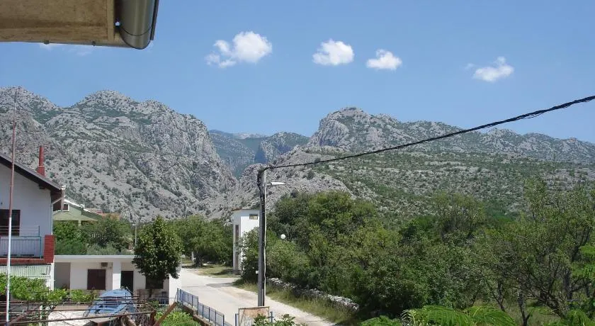 Apartments CICO Starigrad Paklenica - Image 1