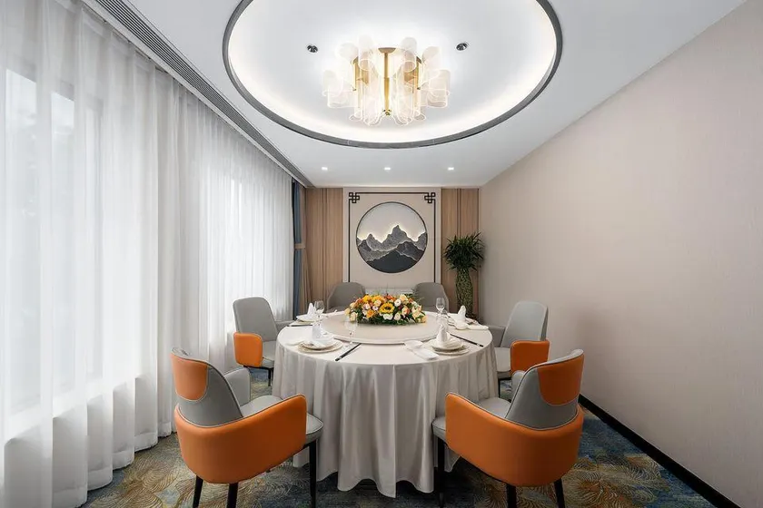 Beijing Xuanwumen Business Hotel - Image 1
