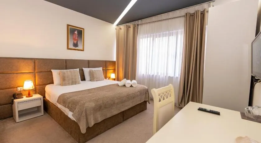 Alko Hotel Shkoder - Image 1