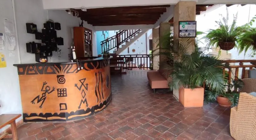 Las Cabezas Grises - Image 1