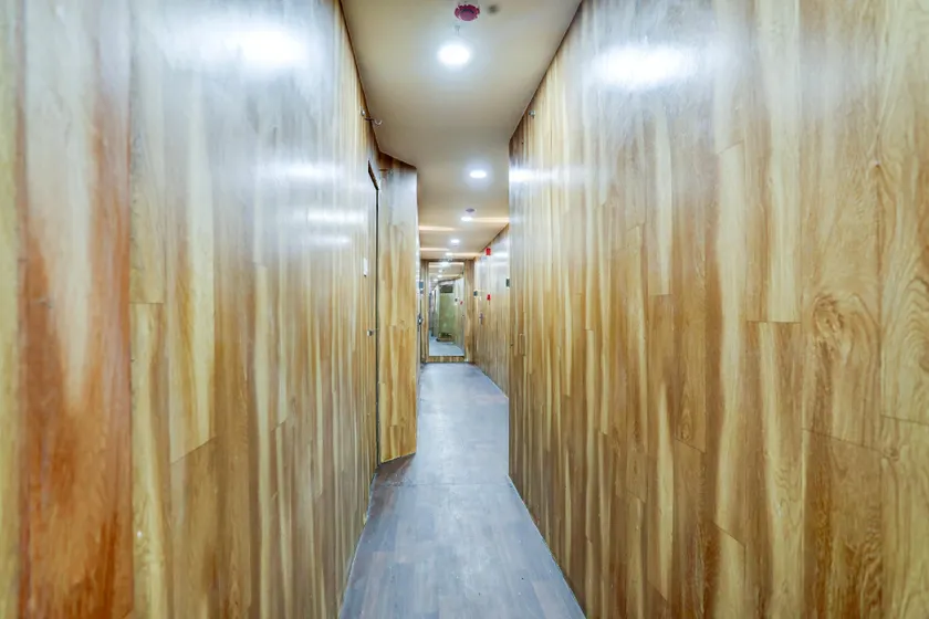 Hotel O Saideep Hotel & Rooms - Image 1
