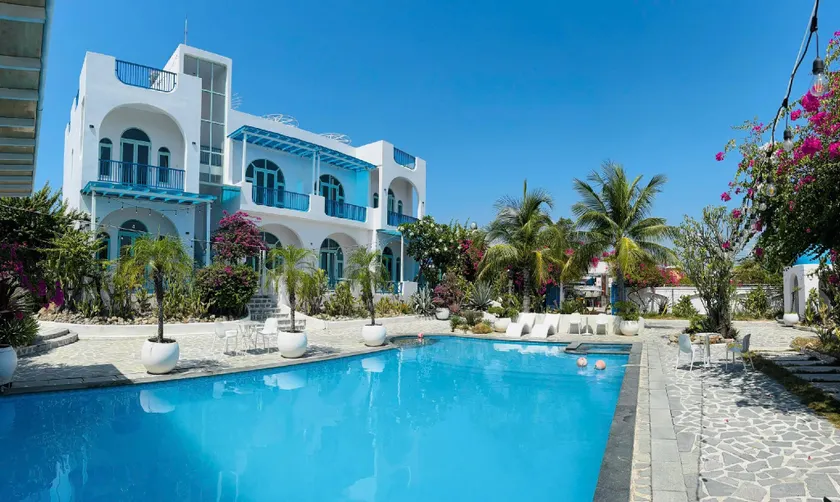 Santorini Villa Cam Ranh - Image 1