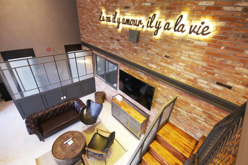 Gumi Hyeonggokdong Hotel Stay - Image 1