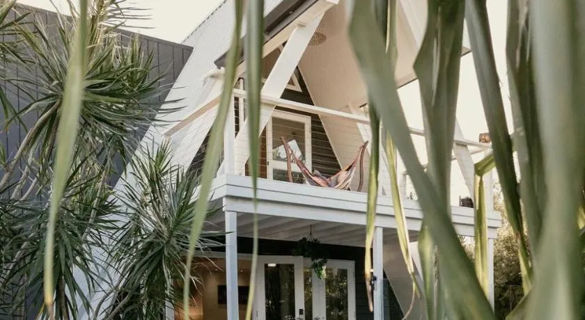 Salt At Mudjimba Recovery Retreat Beachouse - Image 1