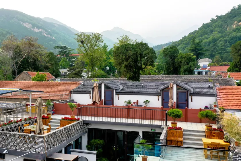 Floral Hotel Taishan Jingshang Mountain House Hongmen Scenic Spot - Image 1