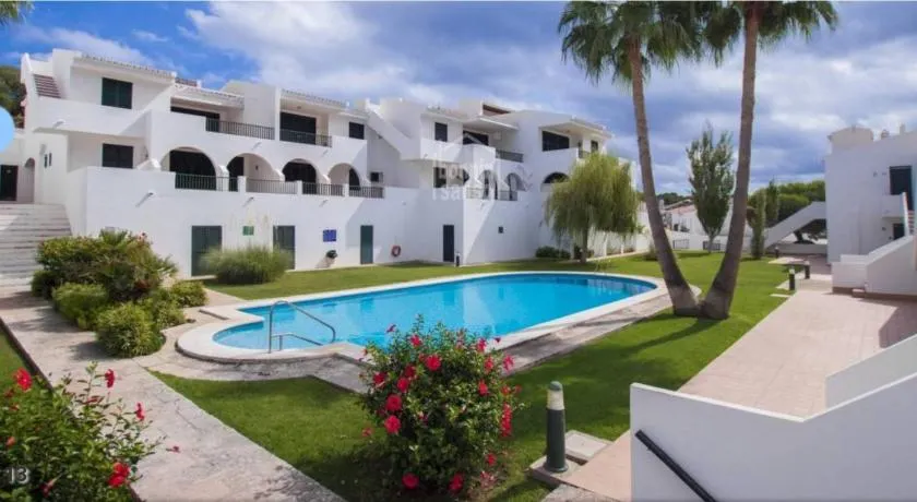golf & beach holiday home - Image 1