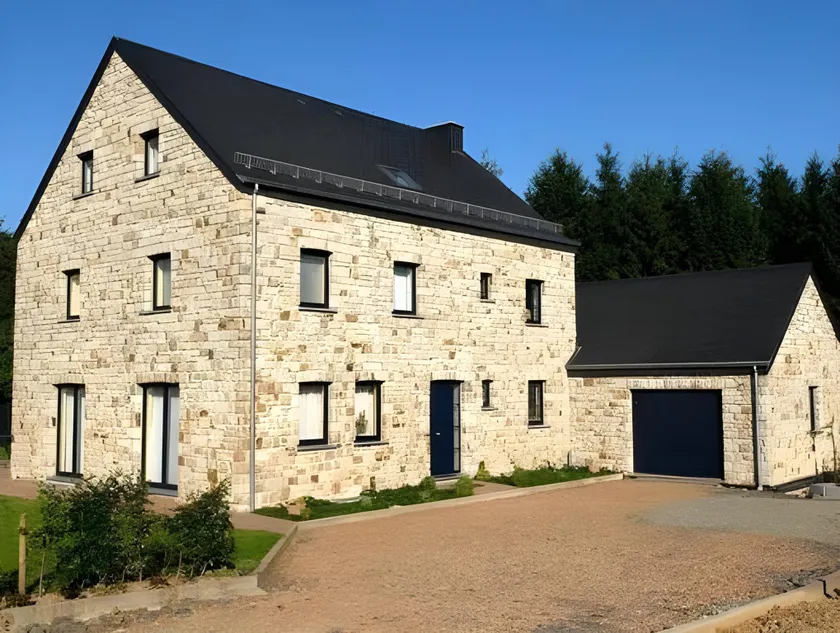 Le Bernister parking privé - Image 1