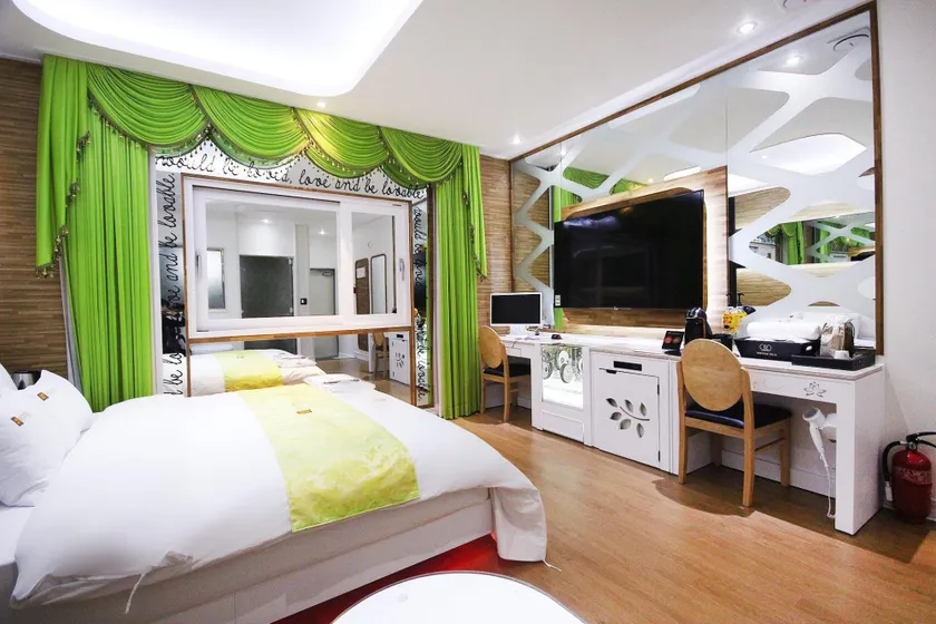 Myeongpum Hotel Geonilla - Image 1