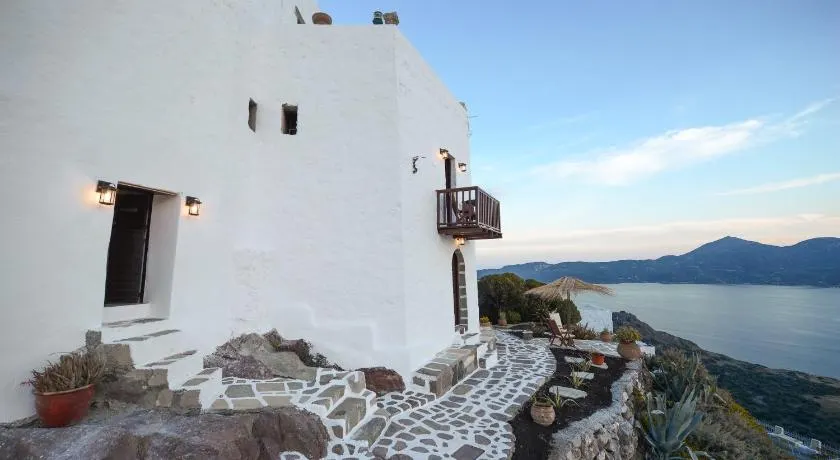Castrum Traditional Sunset Suites - Image 1