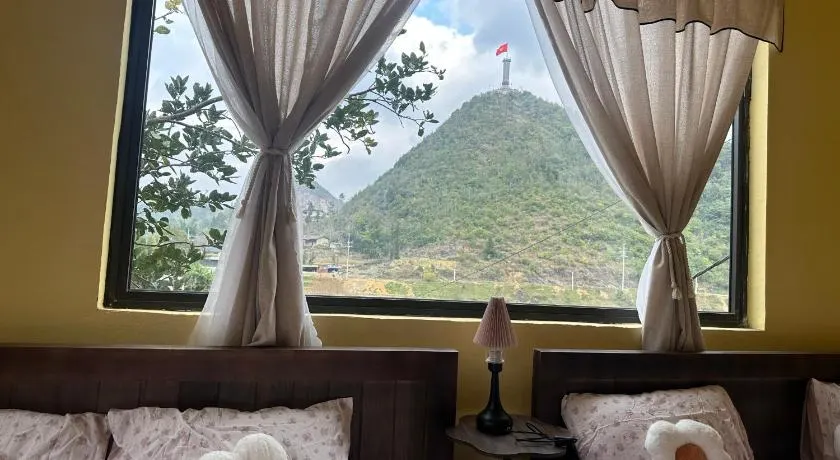 YOLO homestay Lô Lô Chải - Image 1