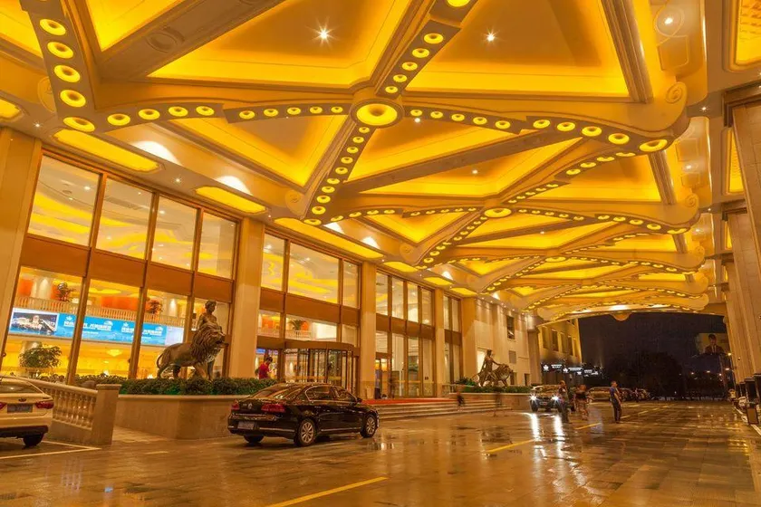 Platinum Hanjue Hotel - Image 1
