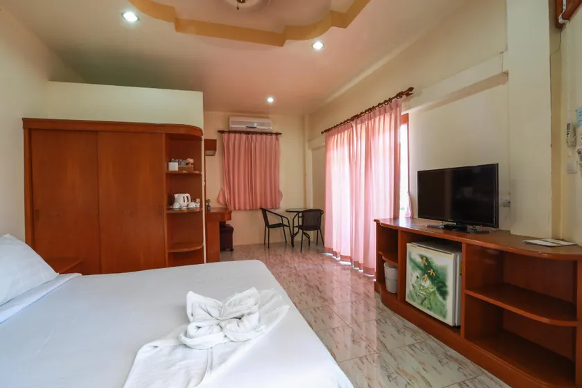 Khun Ying House - Image 1