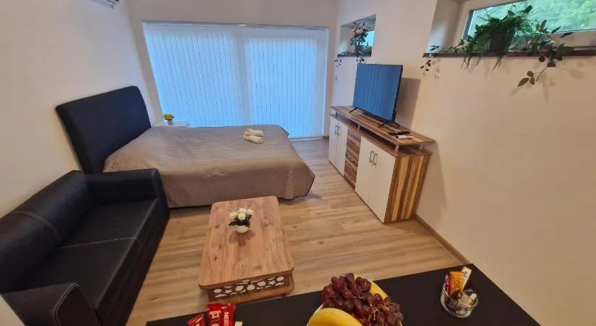 HOLIDAY NEST Family Apart Guest House 26m2 - Mysigt studio för 4 pers - Image 1