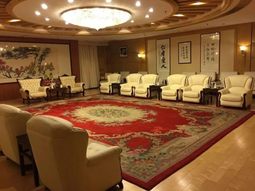Pearl-spring Hotel - Image 1