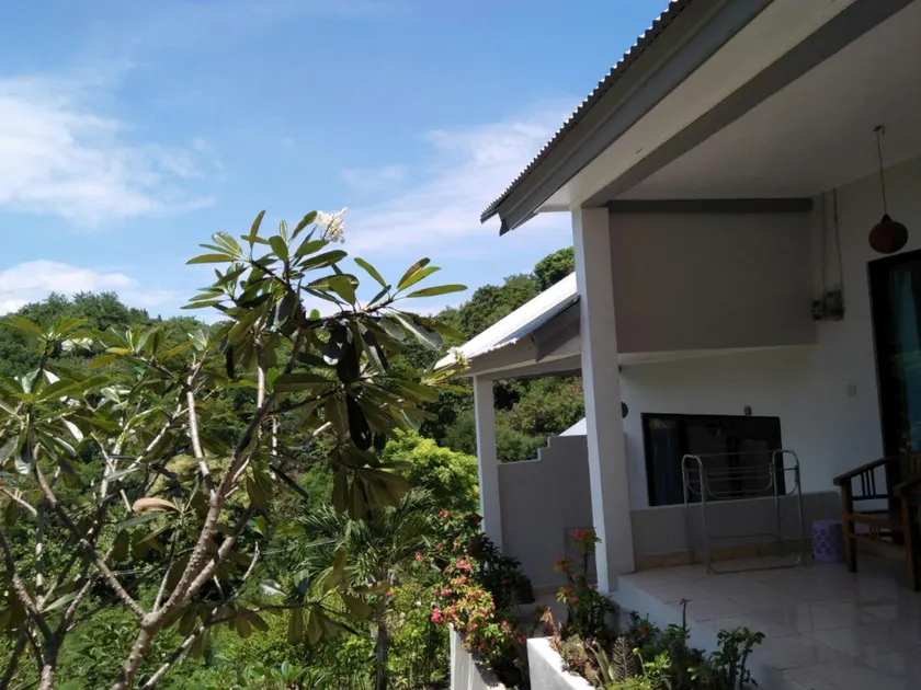 CF Komodo Hotel - Image 1