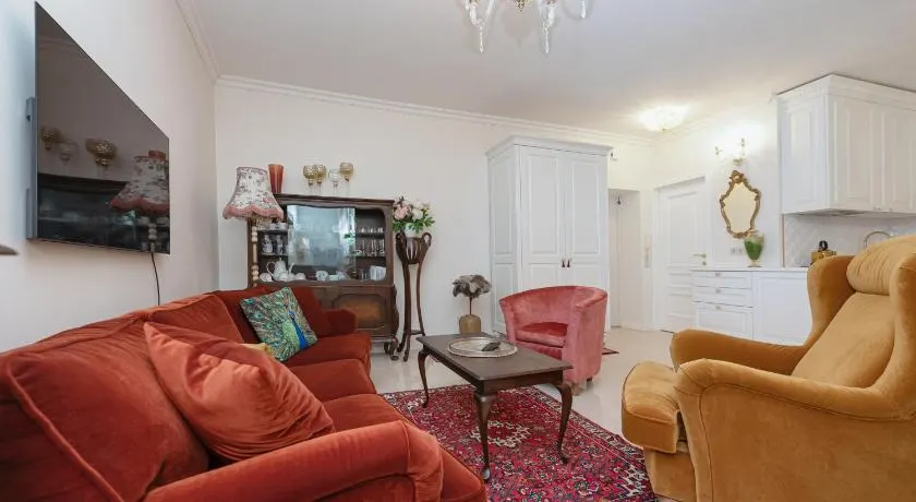 Elegant Old Town Apartment with Terrace & Parking - Image 1