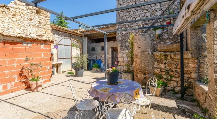 Appartement de vacances avec terrasse et barbecue | Vue jardin - Image 1