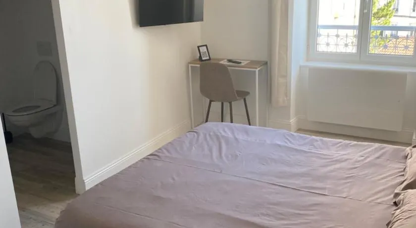 Chambre avec salle de bain privative, Louhans Centre Ville - Image 1