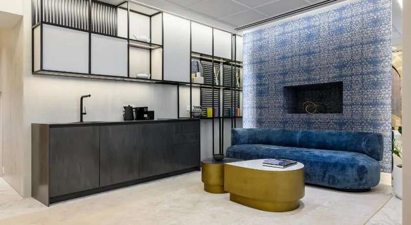FD Luxury Suites - Image 1