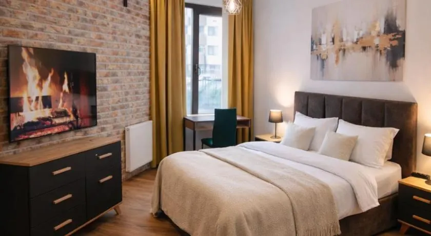 Irena LUX Family Centrum - Free Parking, NETFLIX Cinema, 2 Queen beds - Image 1