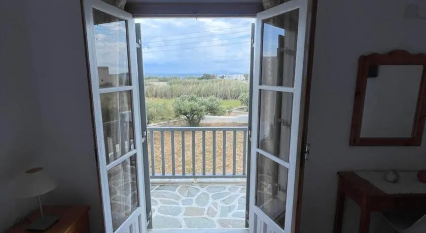 Paros Beach Studio Casa Costa Oro - Image 1