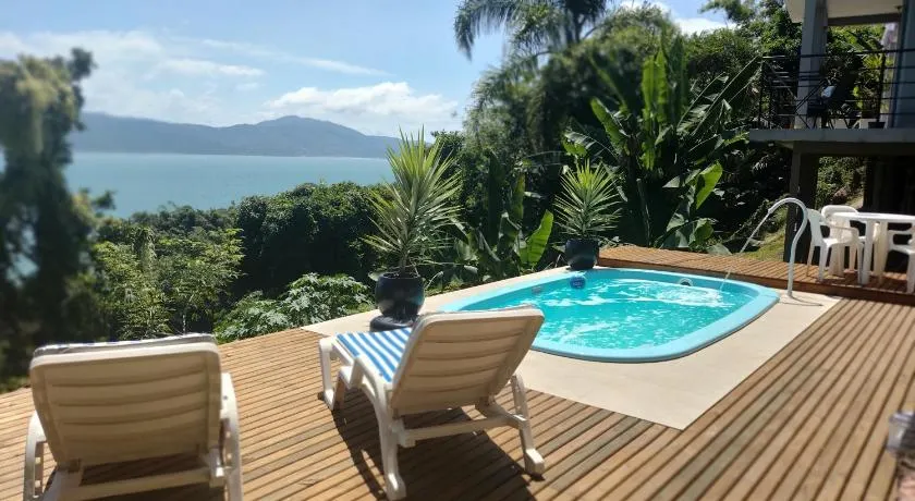 Suite com piscina e jacuzzi - Image 1