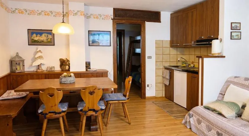 Casa a Penia-Alba a 2 minuti da impianti funivia - Image 1
