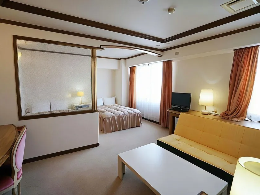 Neyagawa Trend Hotel - Image 1