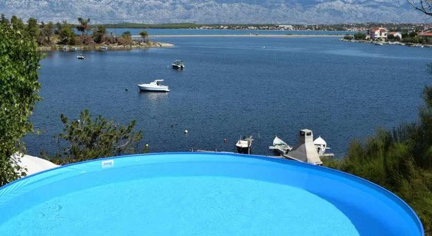 Apartment in Nin with sea view, terrace, air conditioning, Wi-Fi (4868-2) - Image 1