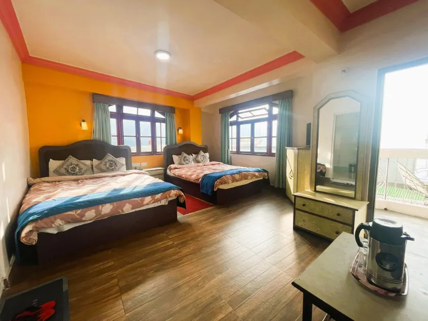 Hotel Darjeeling palace - Image 1