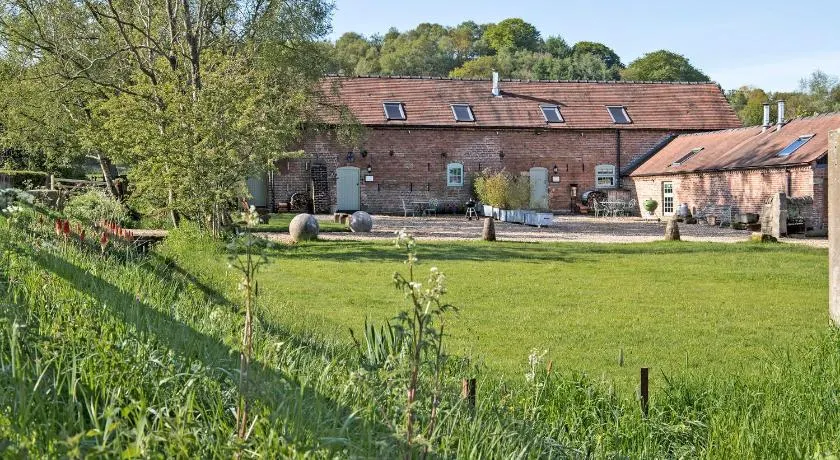 Nether Farm Barns - Image 1