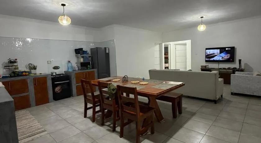 Ponta Rest House - Image 1