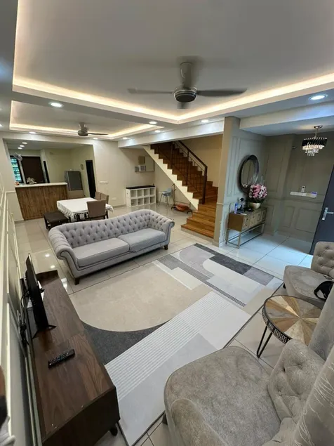 Homestay in Bukit Raja, Klang - Image 1